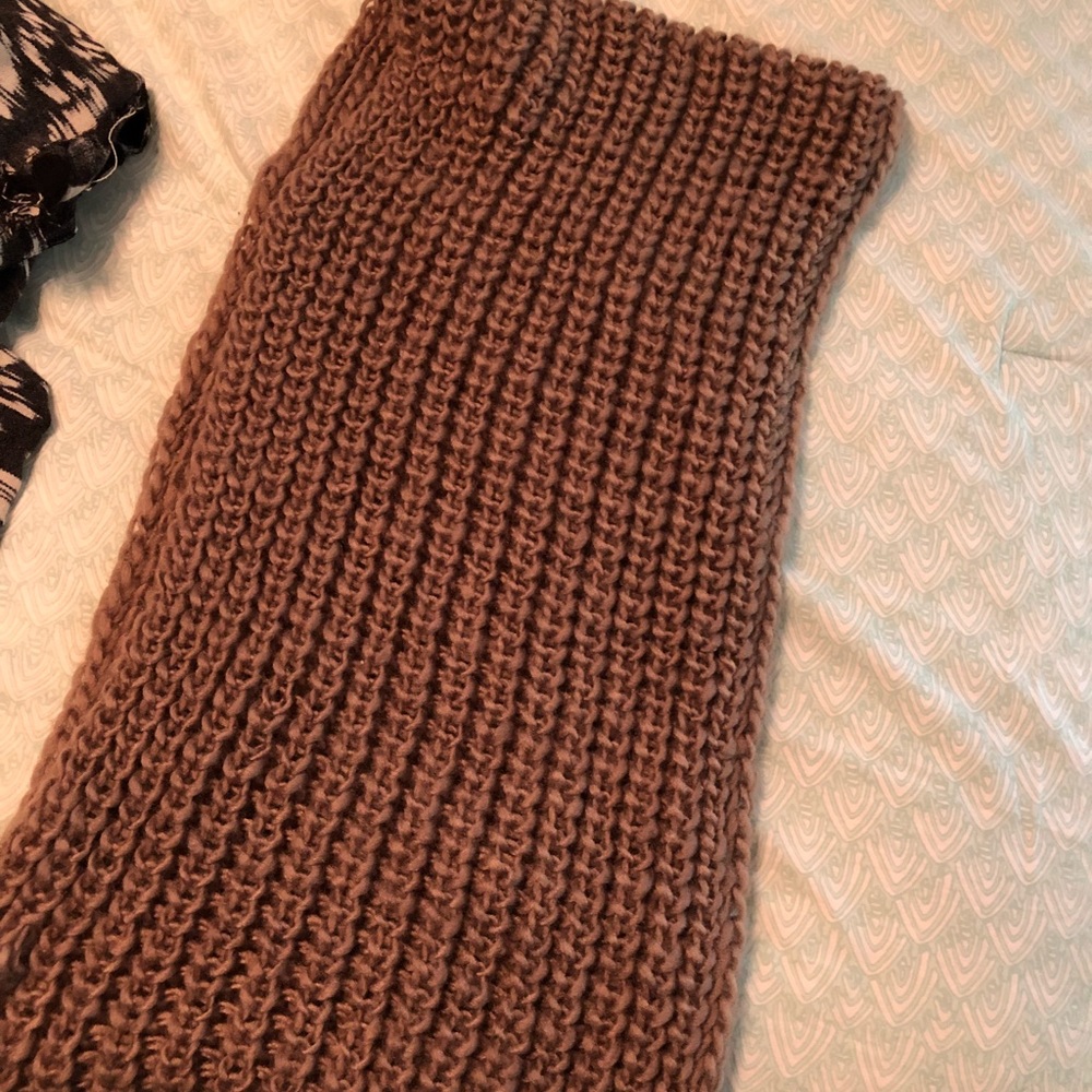 Knit infinity scarf